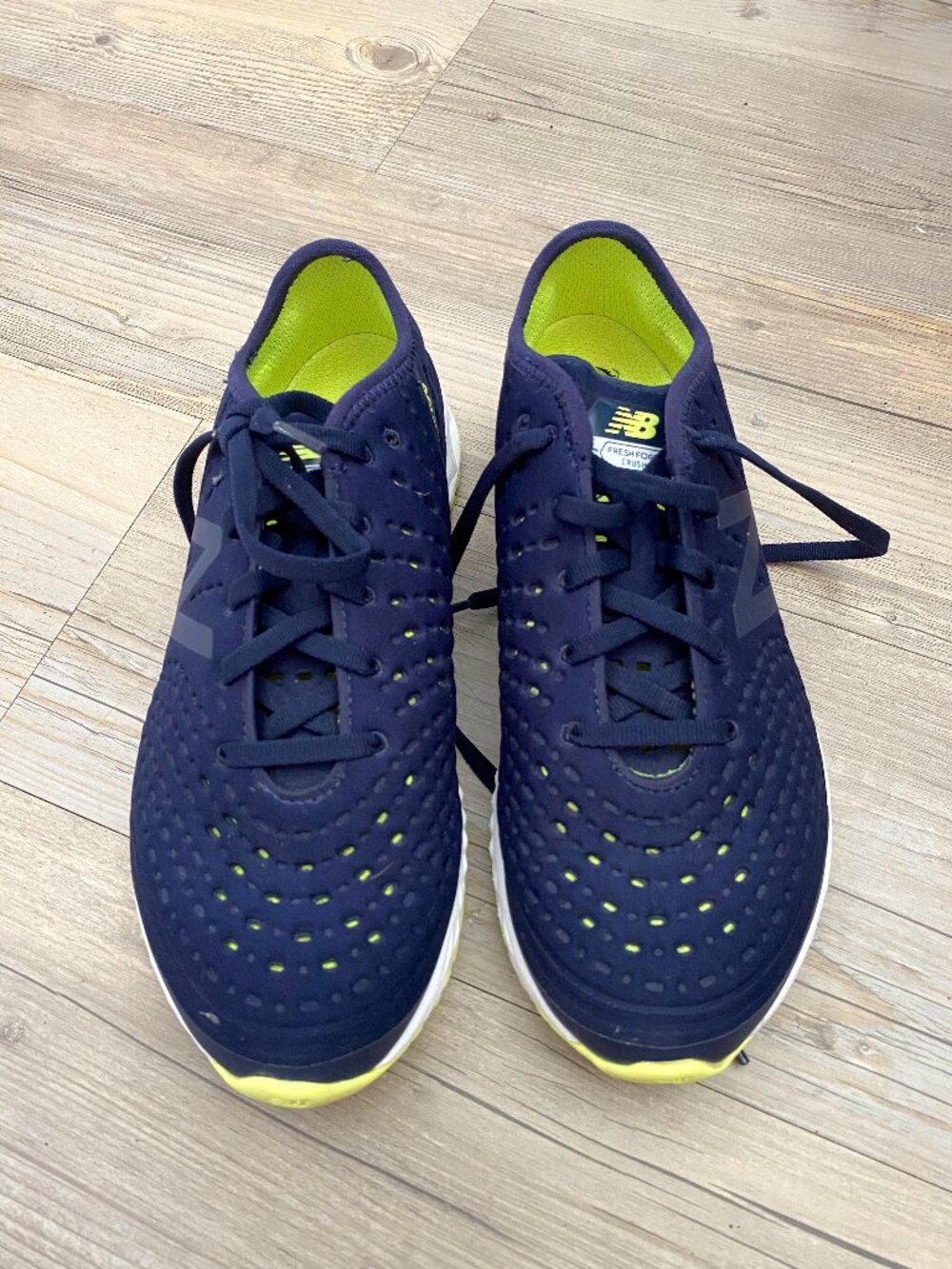 New Balance Navy Fresh Foam Crush Sneakers Size 6.5